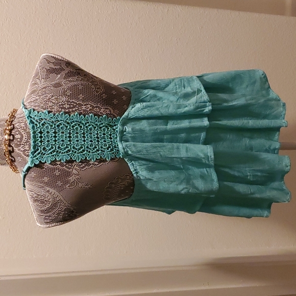 2/$15 Sale American Rag Racerback Tank Top size Medium - Picture 2 of 10